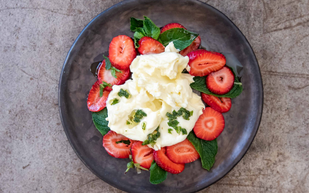 ZANDAM BURRATA AND STRAWBERRY SALAD